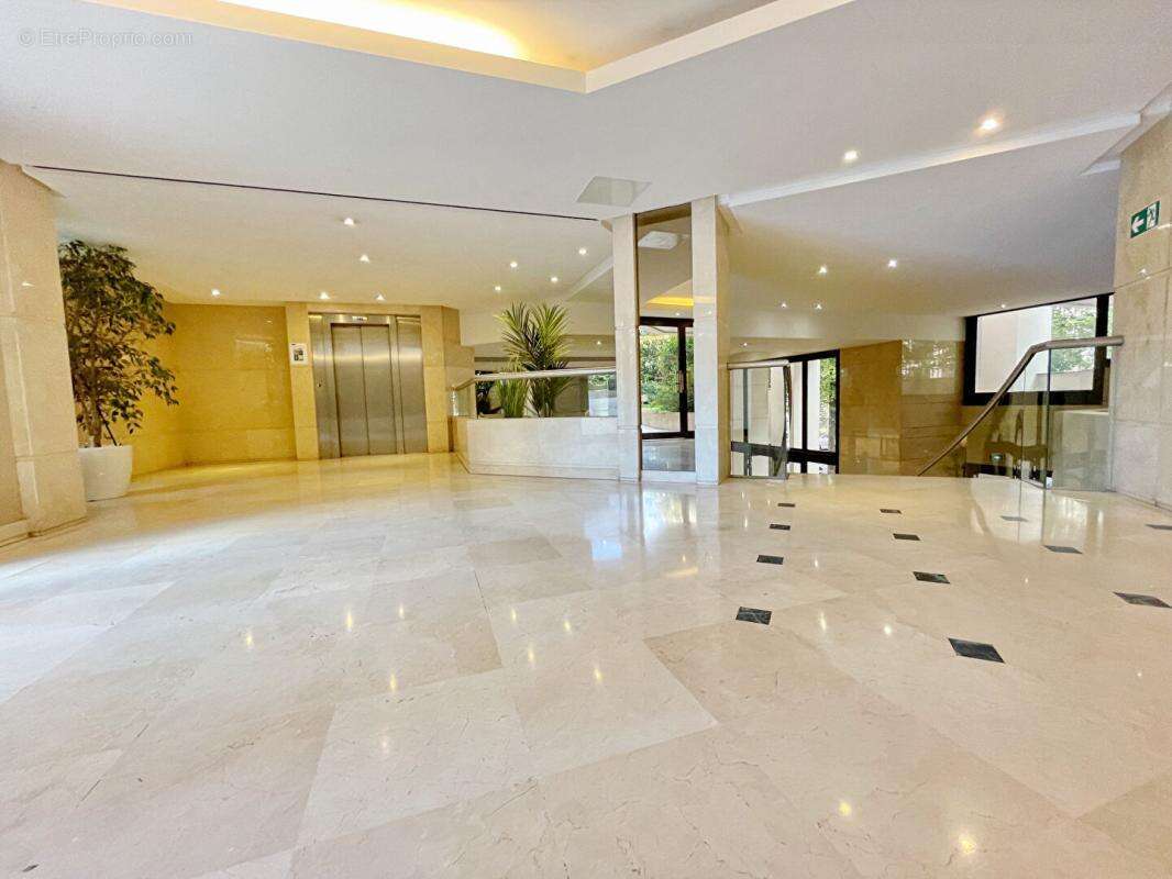 Parking à LEVALLOIS-PERRET