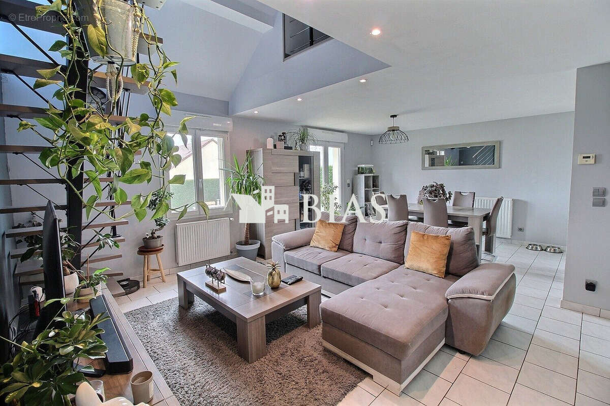 Maison à MONTFORT-SUR-RISLE