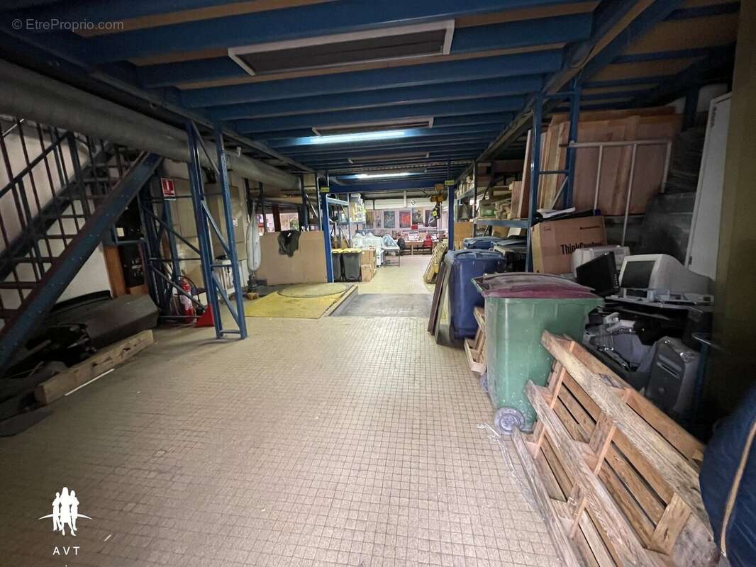 Commerce 1430 m² à Mantes-La-Jolie  - photo 107