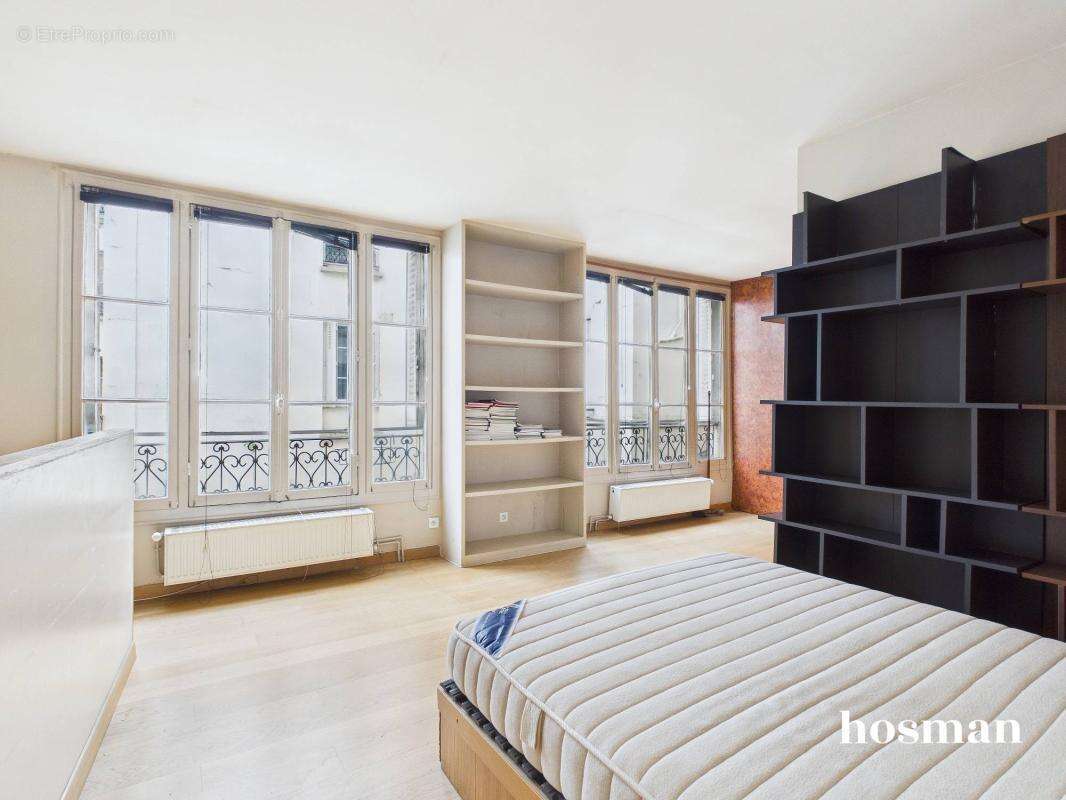 Appartement à PARIS-10E