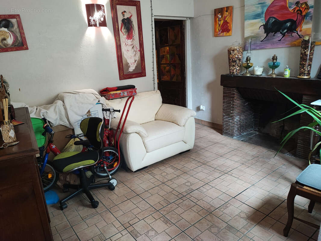 Maison à CESSERAS