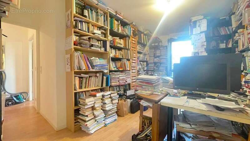 Appartement à GENNEVILLIERS