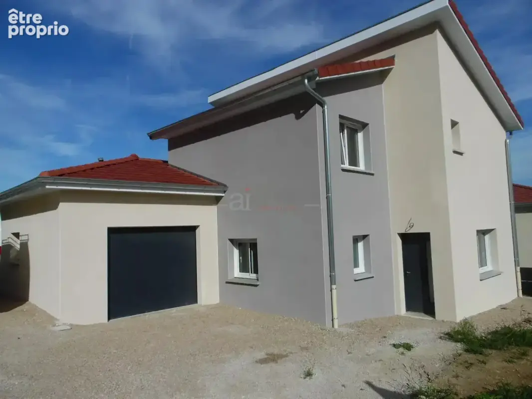 Maison à PRIAY