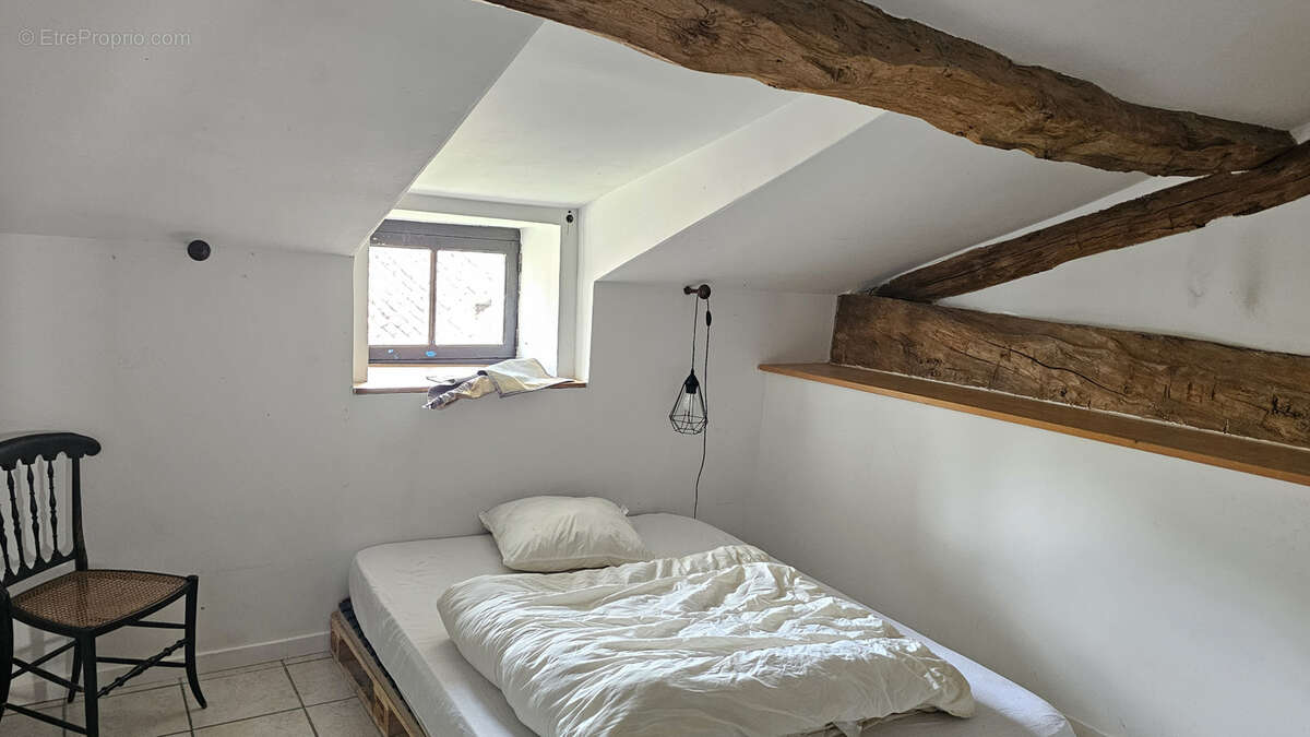Maison à MONTAGRIER