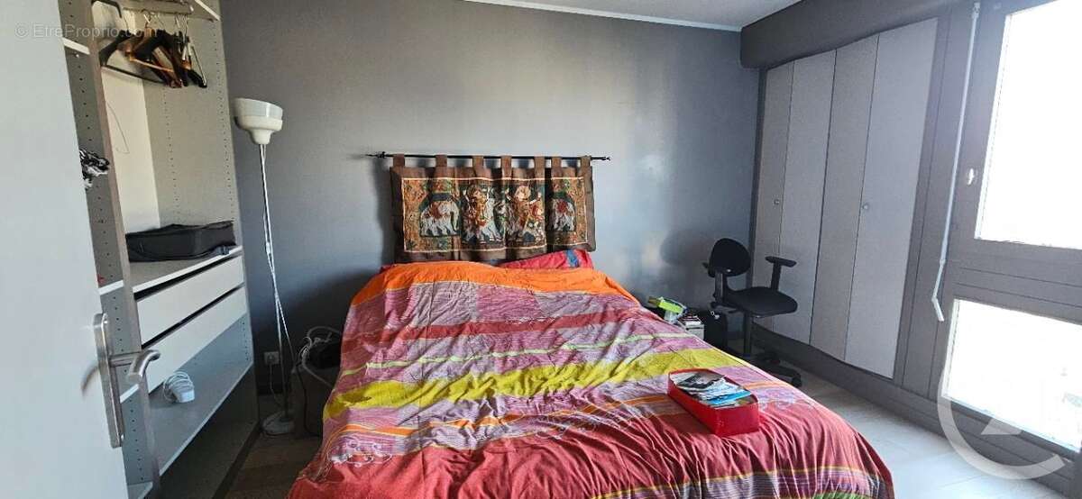 Appartement 74 m² à Creteil  - photo 17