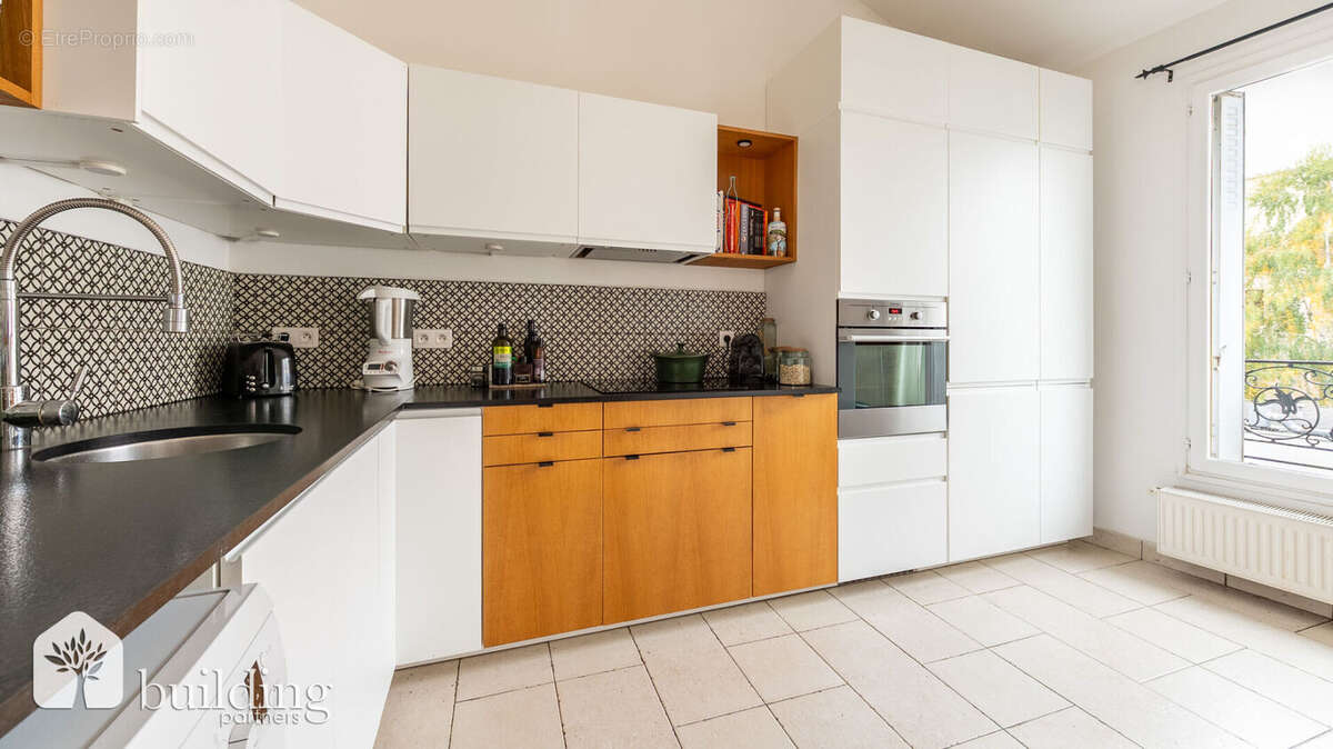 Appartement à LEVALLOIS-PERRET