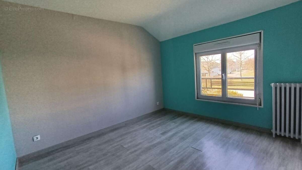 Maison à FERE-CHAMPENOISE