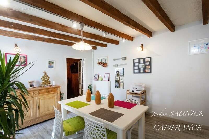 Maison à SAINT-JULIA