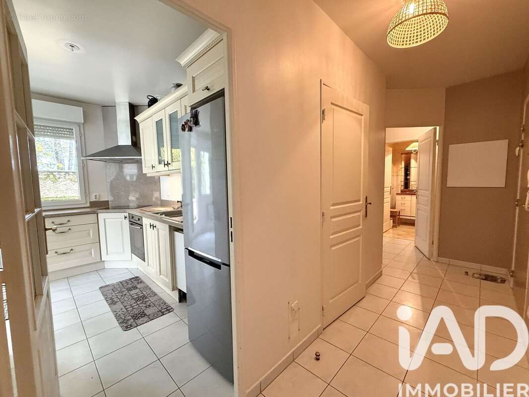 Photo 3 - Appartement à COMBS-LA-VILLE