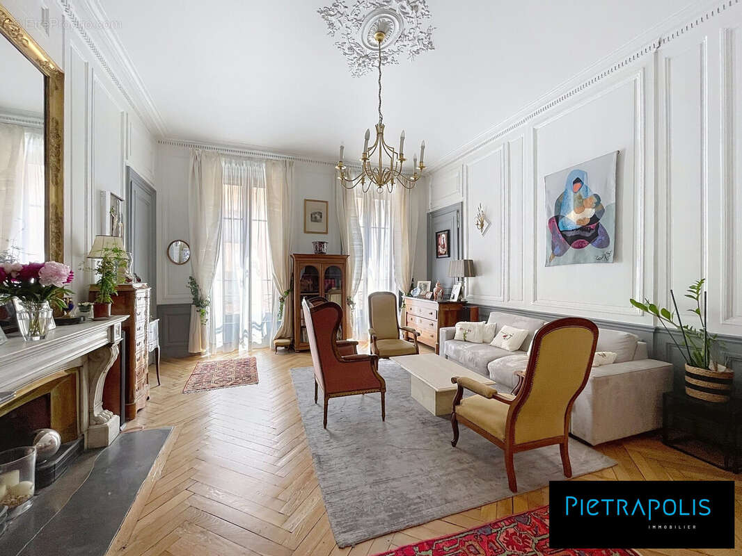 Appartement à LYON-1E