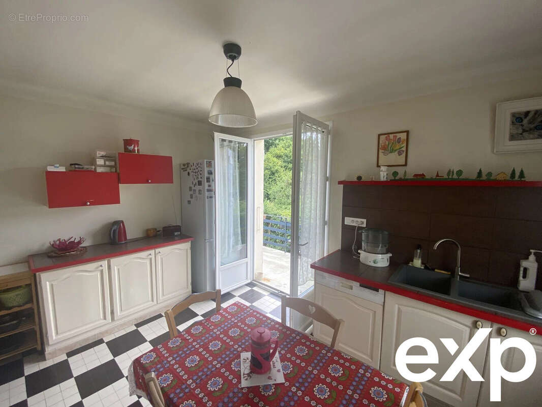 Appartement à FRONTENAUD