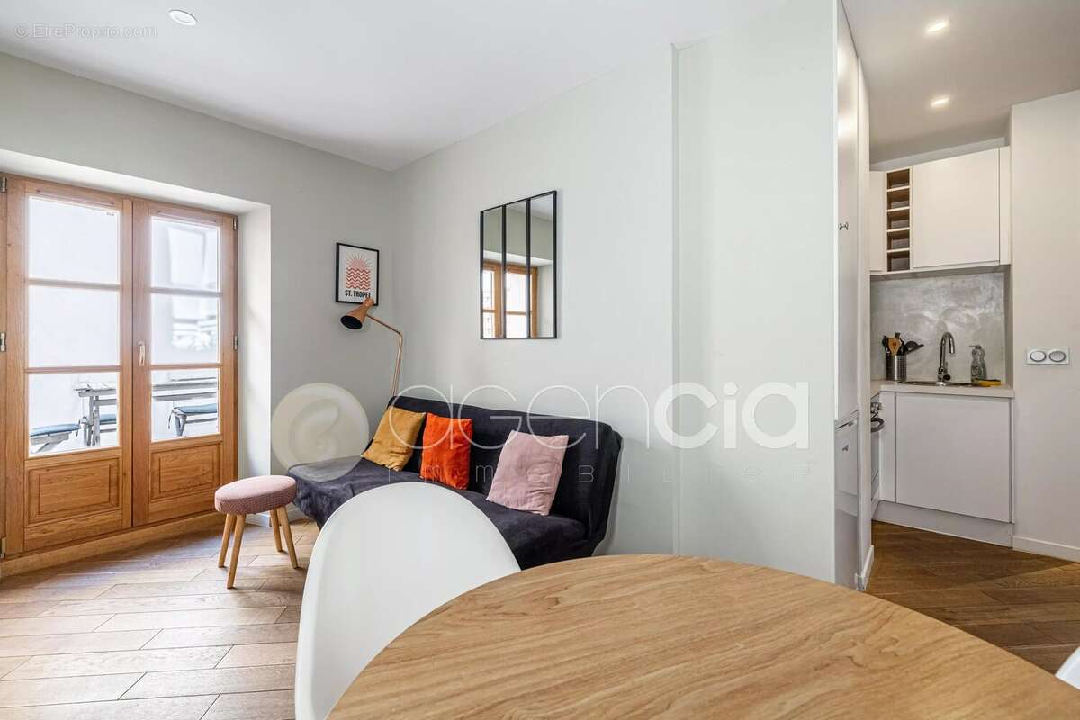 Cannes  banane  t2 de 24 m2  terrasse - photo 3