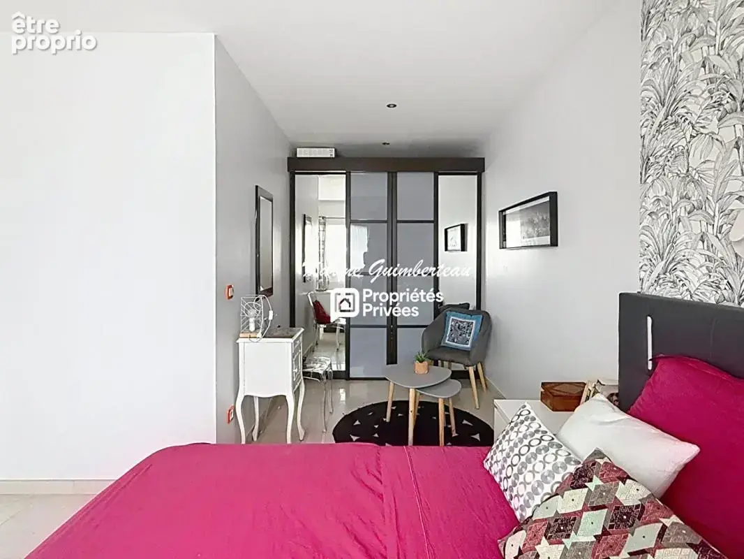 Villa de plain-pied avec piscine & garage - photo 11