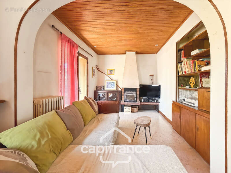 Maison à MONTRIGAUD