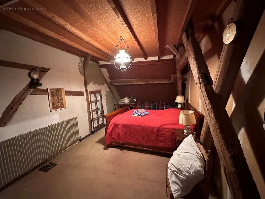 Maison à SAINT-ANGE-ET-TORCAY