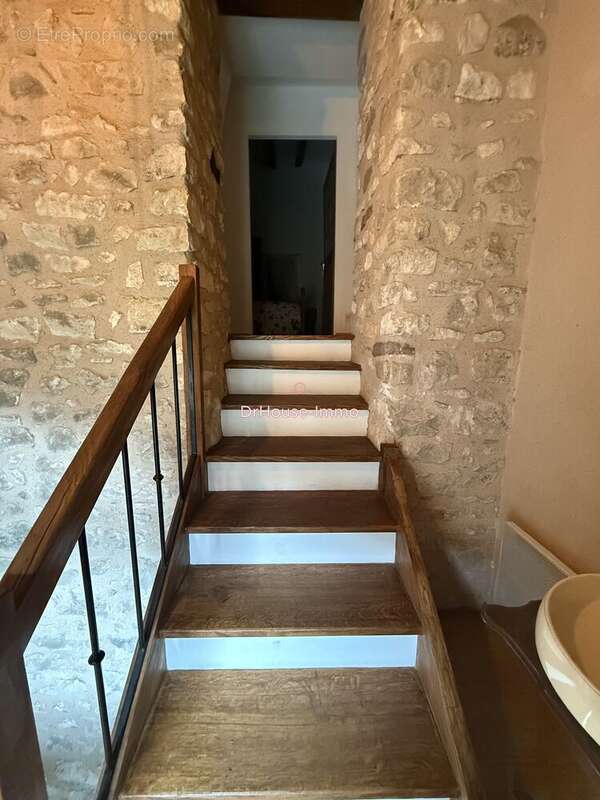 Maison à SAINT-MARCEL