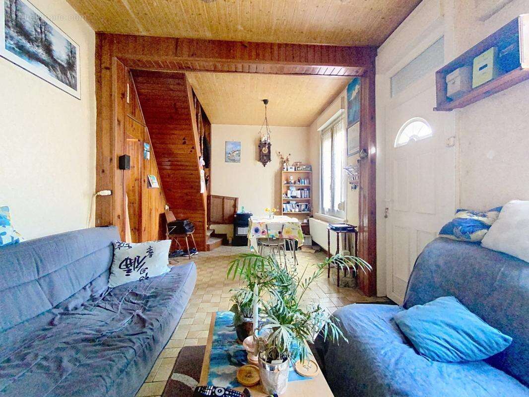 Maison ancienne avec jardin, 2 chambres - photo 3