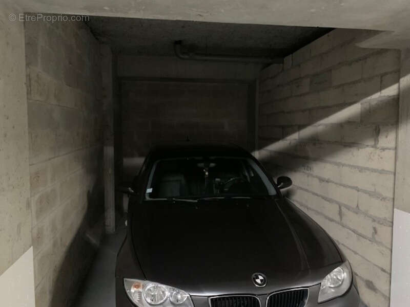 Commerce à PARIS-20E