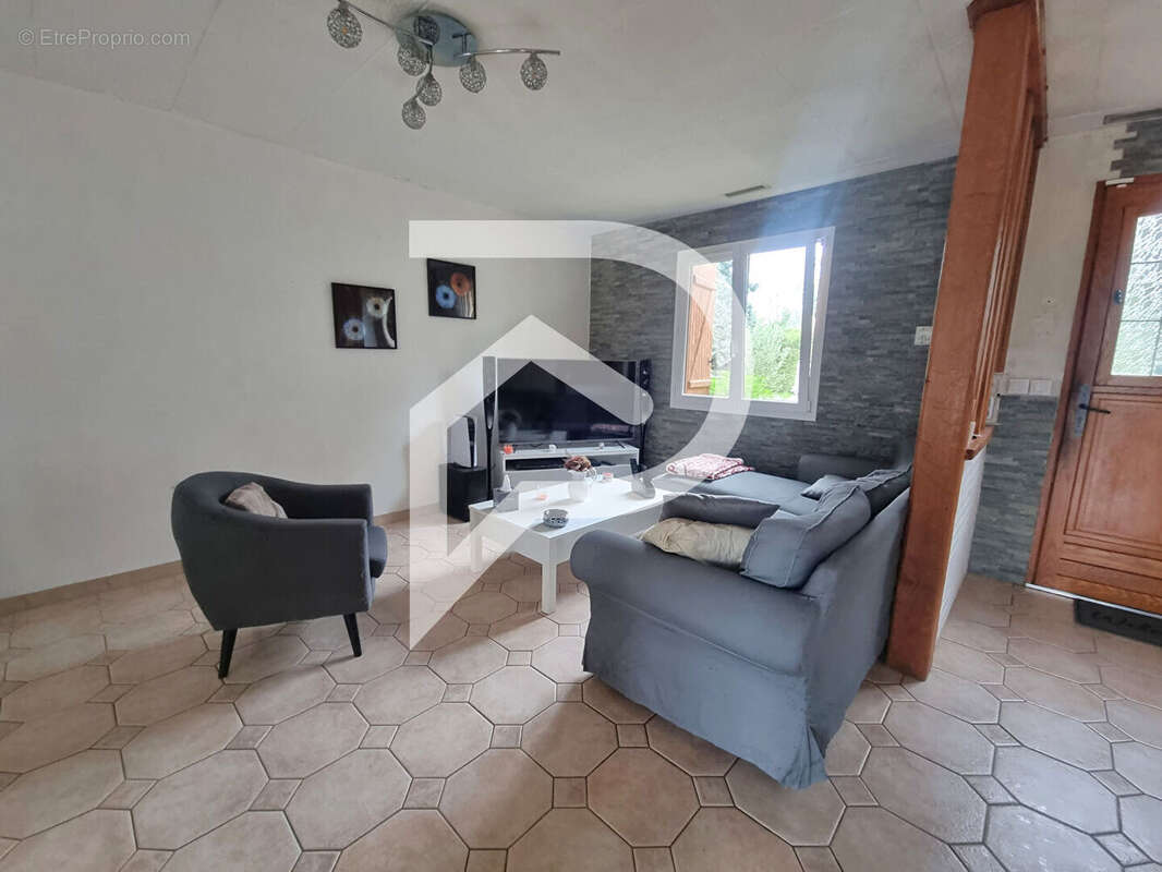 Maison à EZY-SUR-EURE