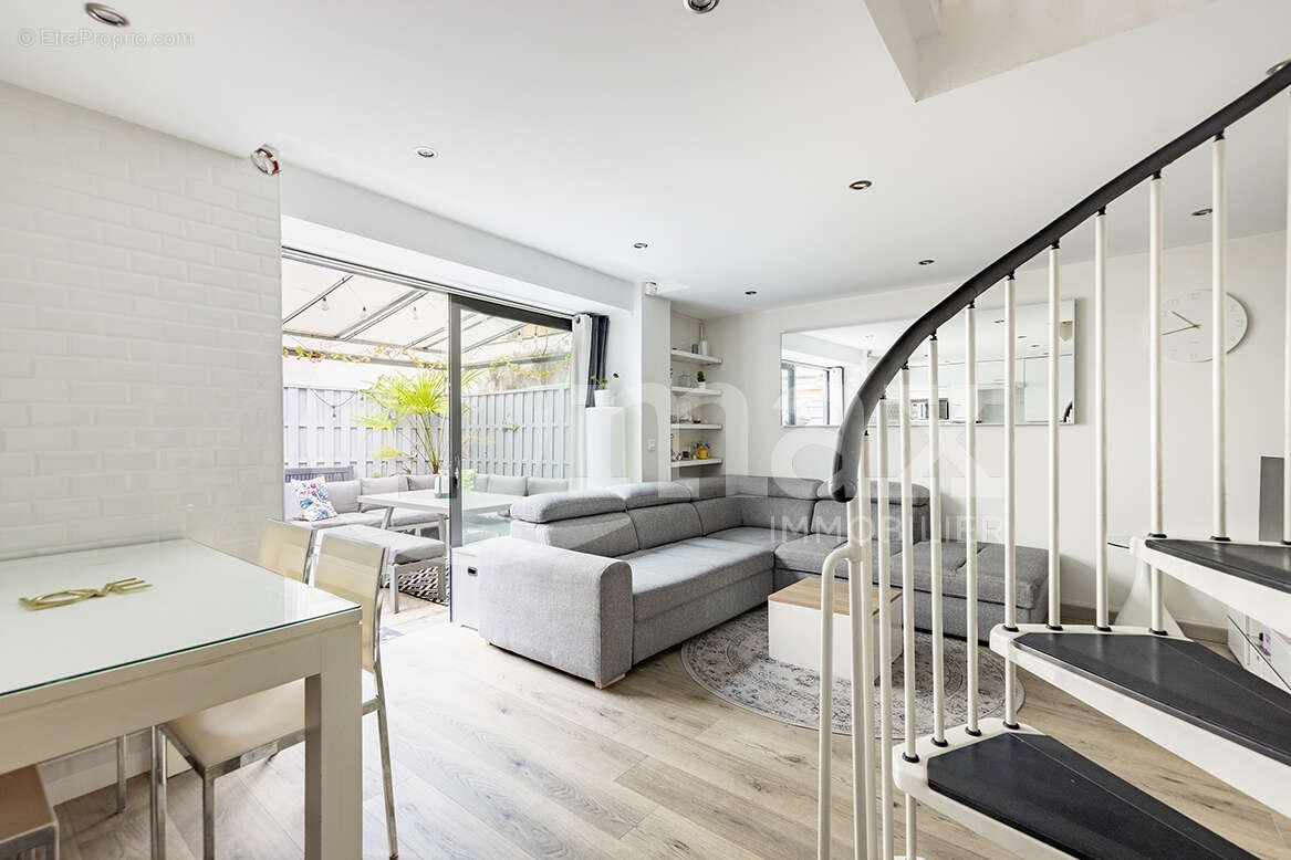 Appartement à NANTERRE