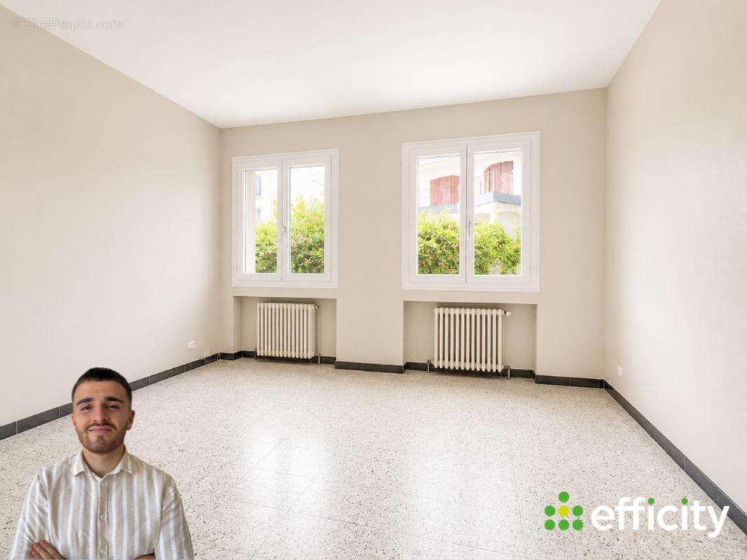 Appartement 210 m² à Saint-Etienne  - photo 4