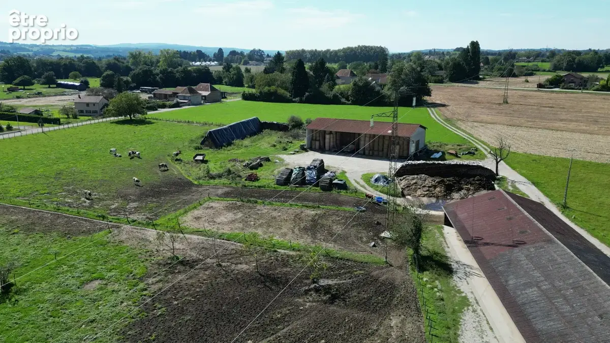 Batiments agricoles avec terrain - photo 5