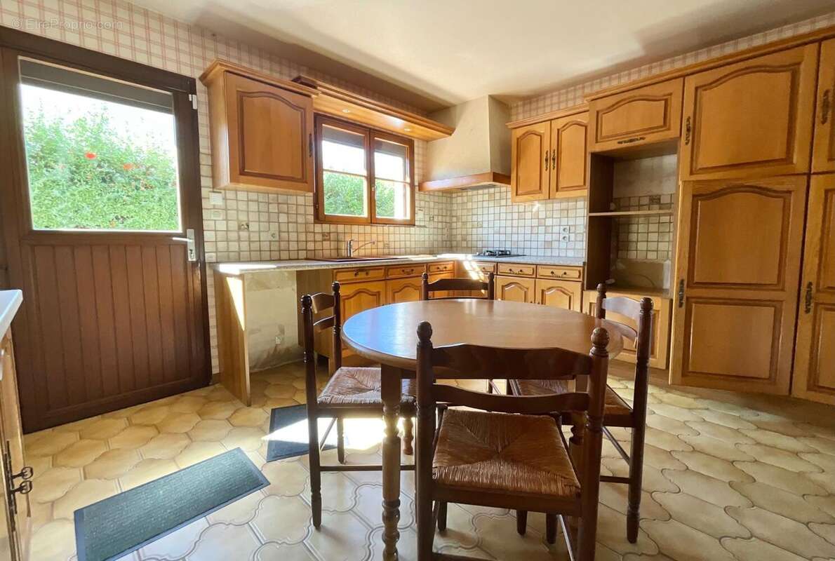 Photo 2 - Maison à SAINT-DOULCHARD