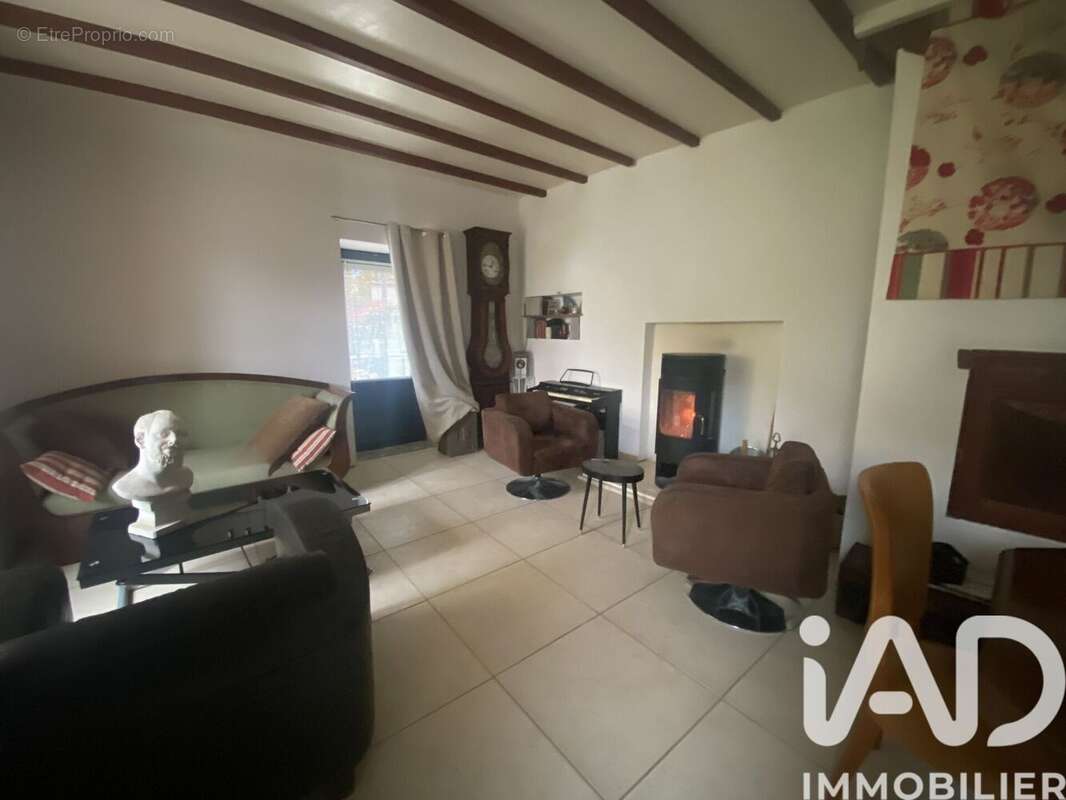 Maison 133 m² à Montaigu-De-Quercy  - photo 9