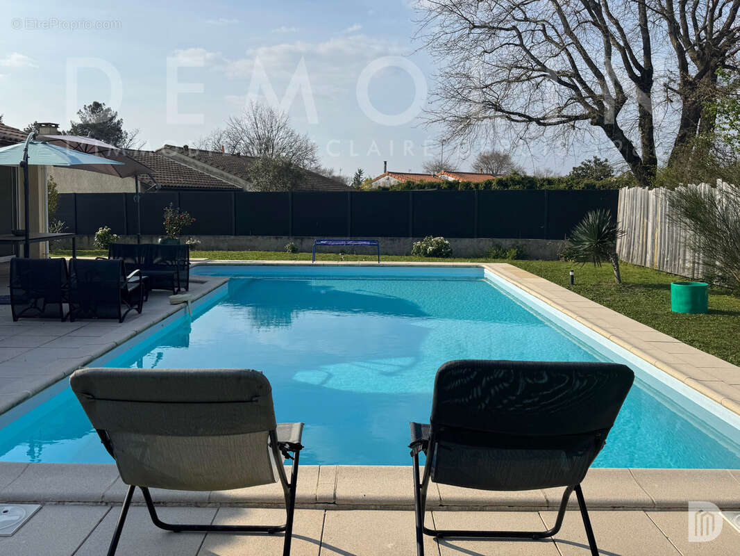 Maison à LE HAILLAN