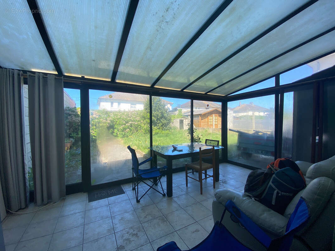 Maison à FEUQUIERES-EN-VIMEU