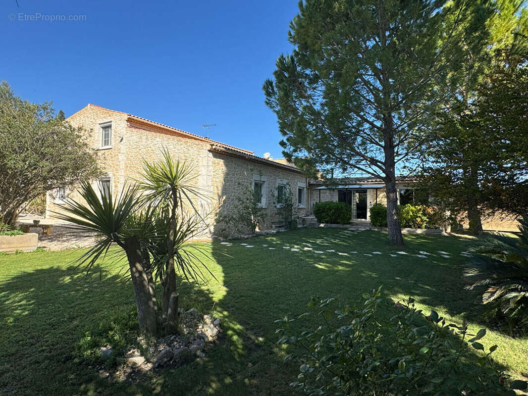 Maison à NIMES