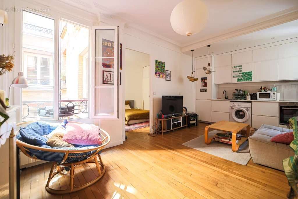 Appartement à PARIS-18E