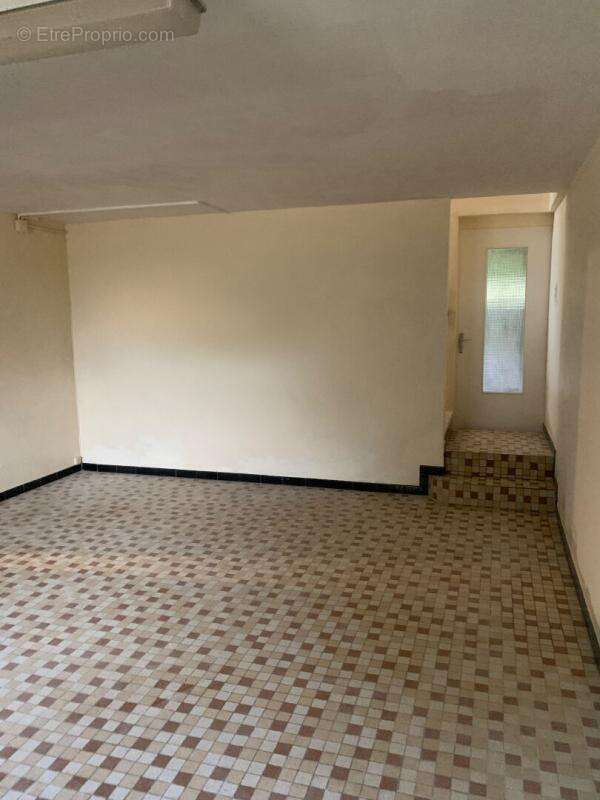 Maison à SAINT-ETIENNE-DE-BRILLOUET