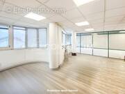 Commerce à ASNIERES-SUR-SEINE