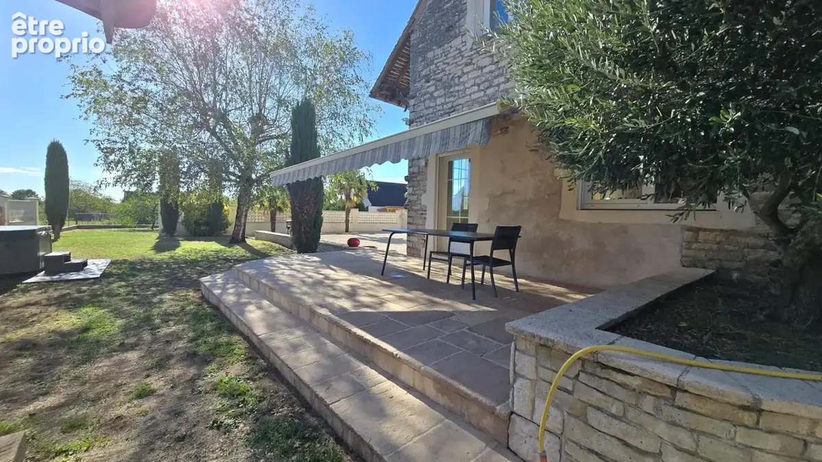 Maison en pierre de 164 m² avec jardin et double garage - Proche de Chalon-sur-Saône (Saône et Loire) - photo 15