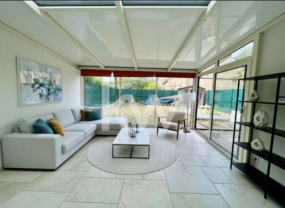 Maison 117 m² à Saint-Denis-En-Val  - photo 8