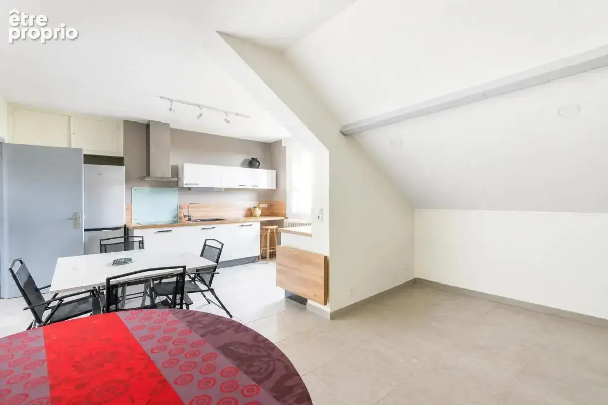 Maison de 8 pièces de 190.27 m² à Saint-Pierre-des-Corps - photo 6