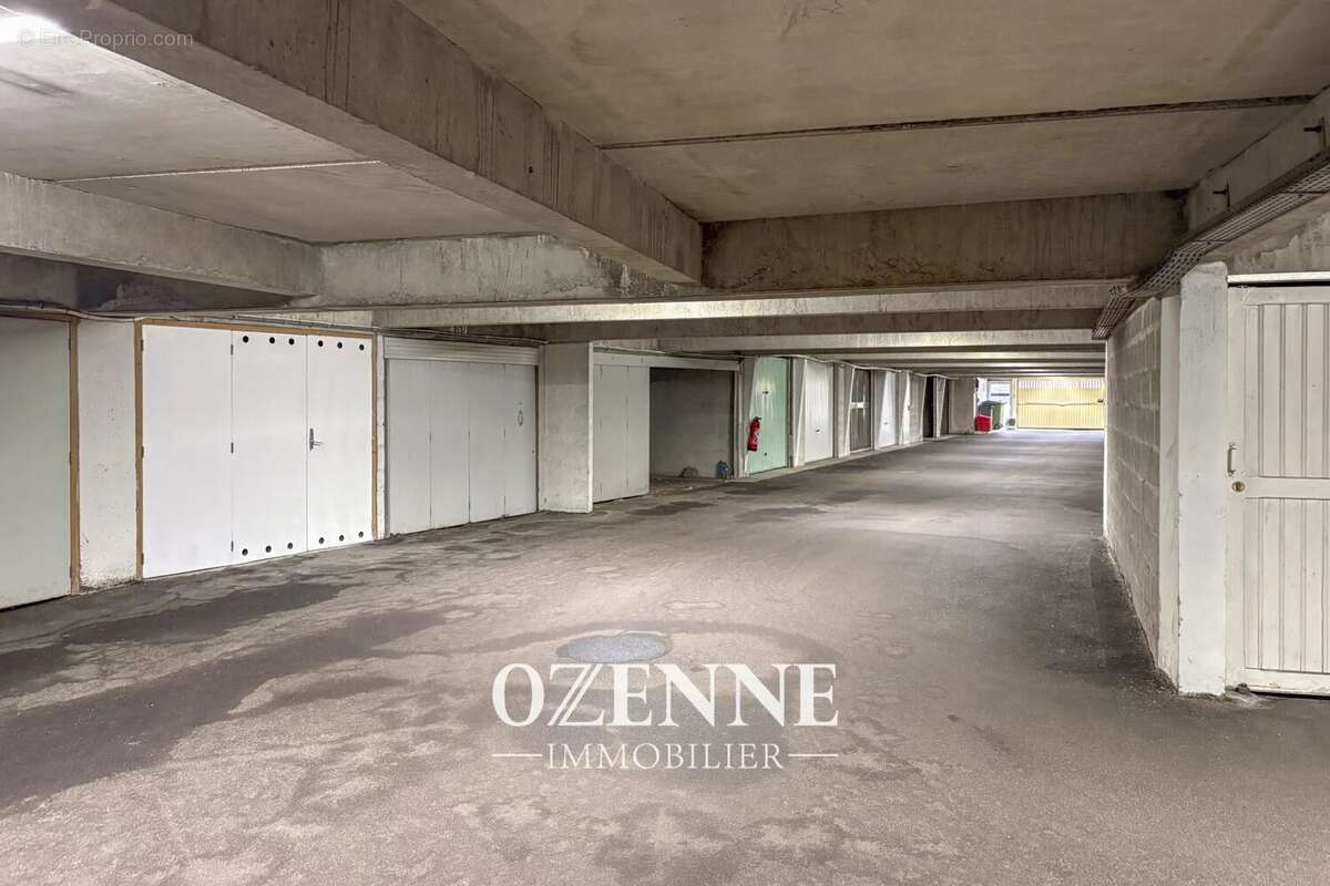 Parking à DEAUVILLE