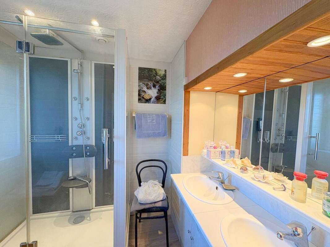 Maison à COUDEVILLE-SUR-MER