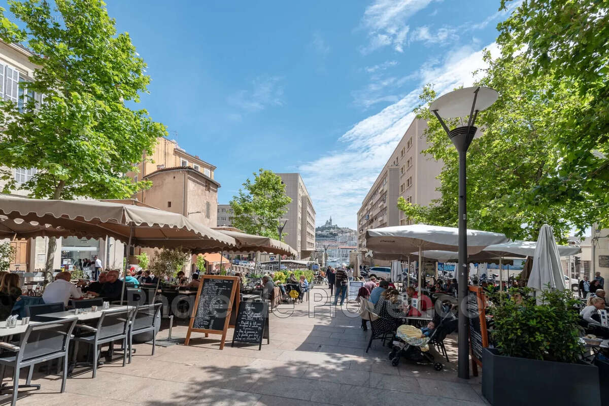 Appartement à MARSEILLE-2E