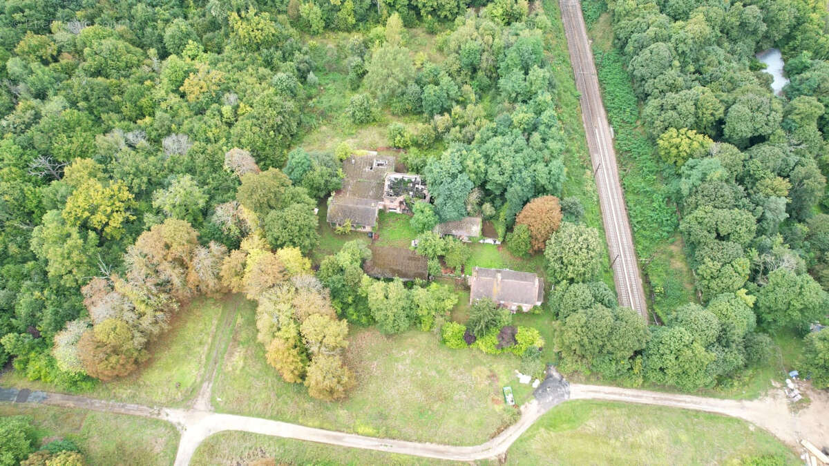 Terrain à LA ROCHETTE