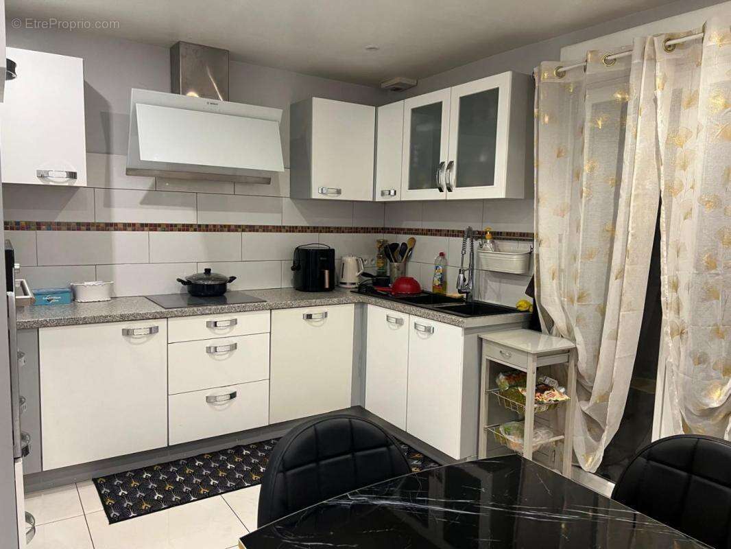 Maison à VETRAZ-MONTHOUX