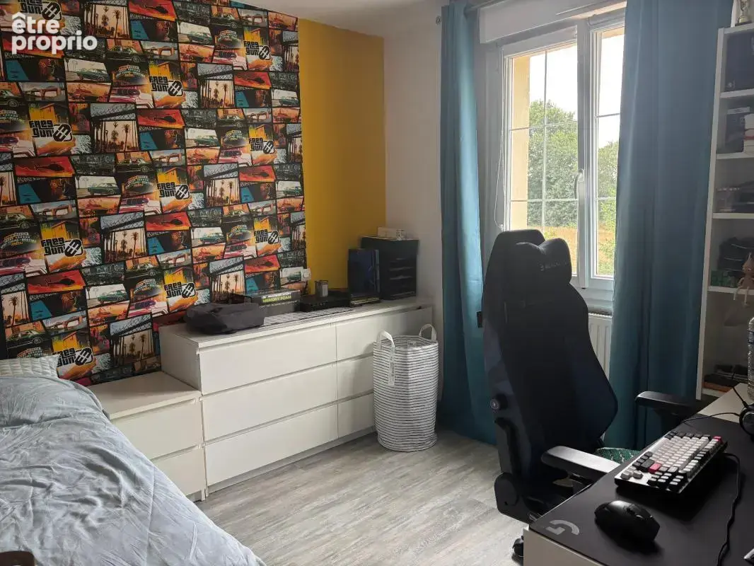 Exclusivité – Maison familiale 4 chambres au calme avec beau terrain et potentiel d’évolution - Bains sur Oust - photo 9
