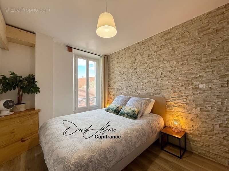 Appartement à LARAGNE-MONTEGLIN