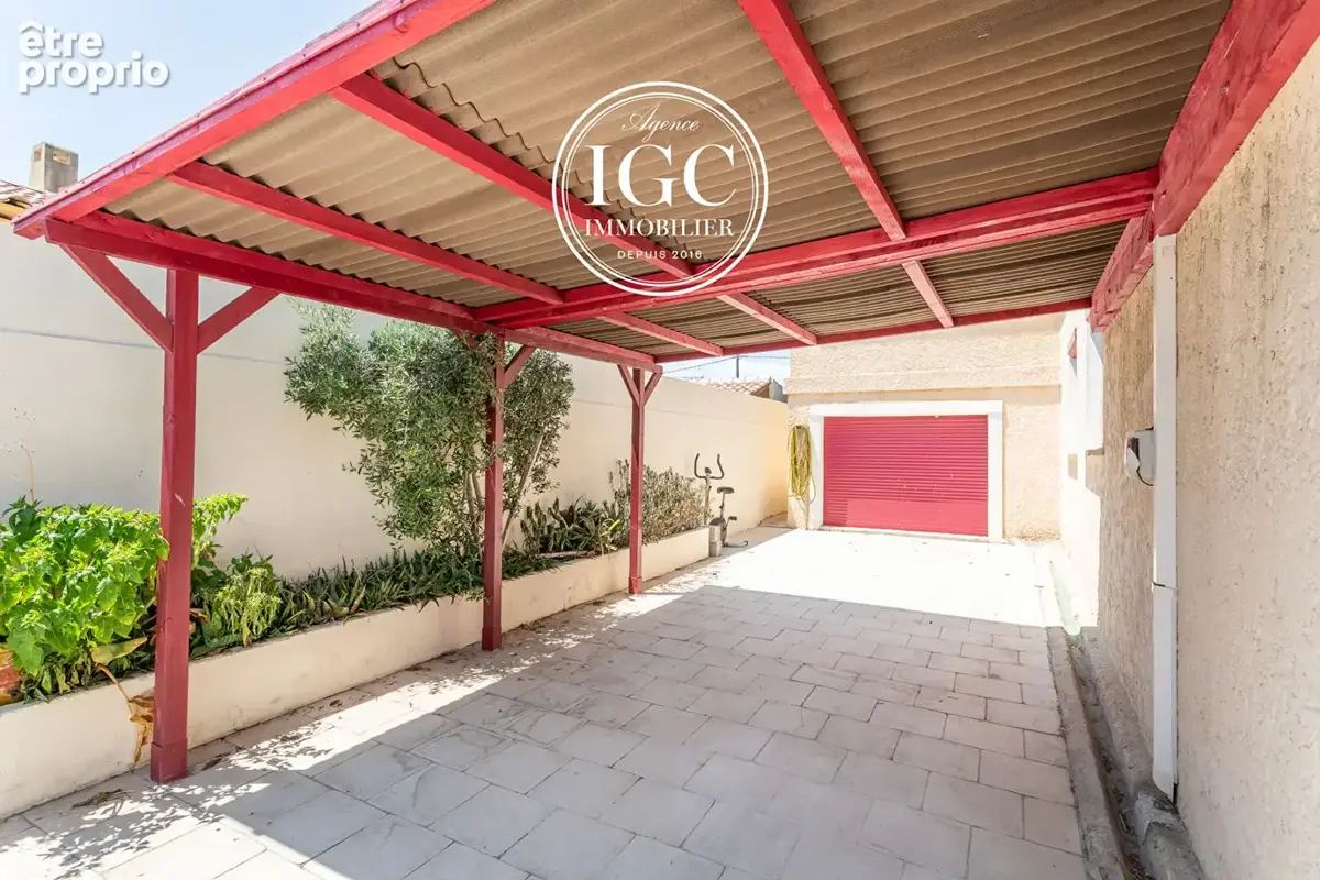 MAISON T5 + DEPENDANCE T1 - 126 m² sur parcelle de 311m² -- MARIGNANE - photo 3