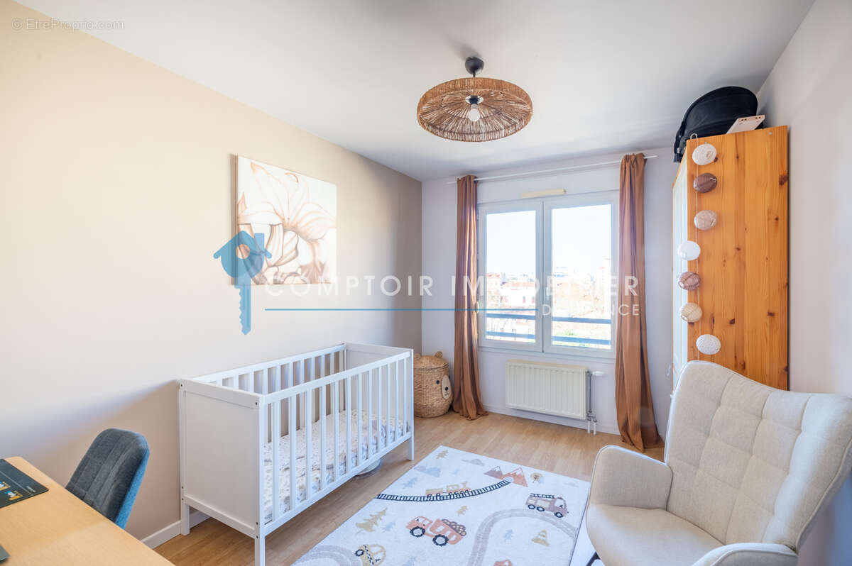 Appartement à LYON-8E