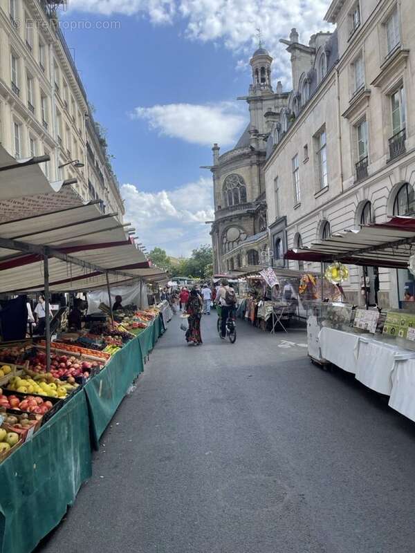 Autre à PARIS-1E