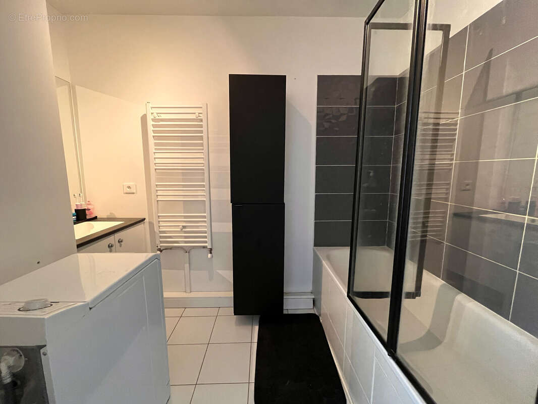 Appartement à LES CLAYES-SOUS-BOIS