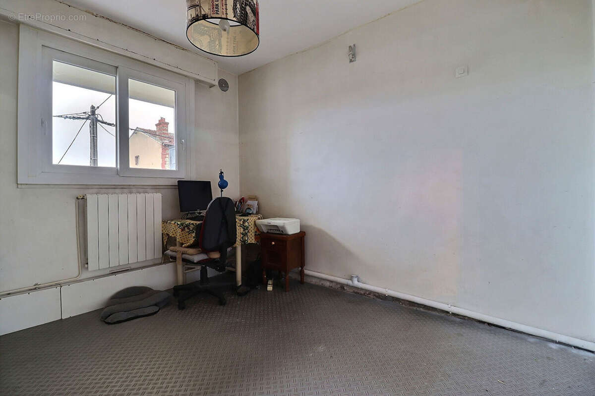 Appartement à COLOMBES