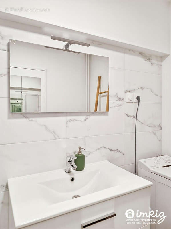 Appartement à PARIS-20E